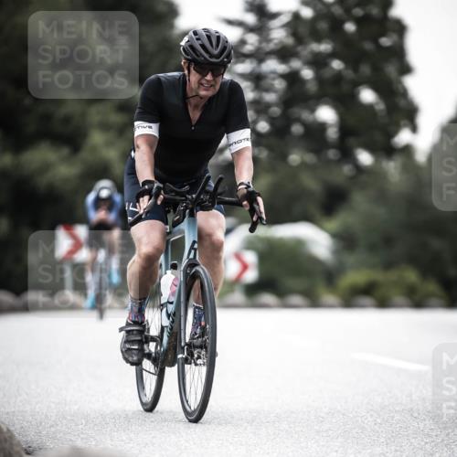 21.06.2026 - 29. Vierlanden-Triathlon H.Heesch http://msf.ph/oto/9912487 21.06.2026 09:55:35 Radfahren 142, 177, 184, 235, 252 meine-sportfotos.de