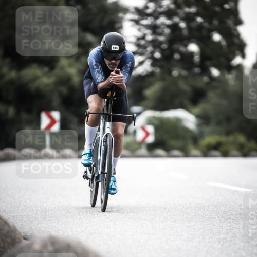 21.06.2026 - 29. Vierlanden-Triathlon H.Heesch http://msf.ph/oto/9912497 21.06.2026 09:55:37 Radfahren 142, 177, 184, 235, 252 meine-sportfotos.de