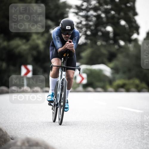 21.06.2026 - 29. Vierlanden-Triathlon H.Heesch http://msf.ph/oto/9912498 21.06.2026 09:55:37 Radfahren 142, 177, 184, 235, 252 meine-sportfotos.de