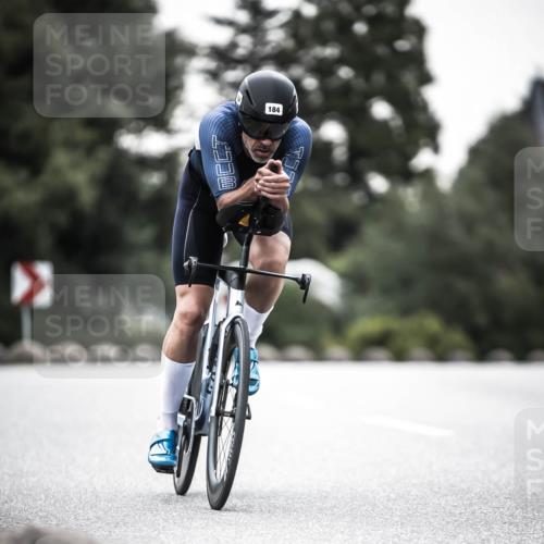 21.06.2026 - 29. Vierlanden-Triathlon H.Heesch http://msf.ph/oto/9912501 21.06.2026 09:55:37 Radfahren 142, 177, 184, 235, 252 meine-sportfotos.de
