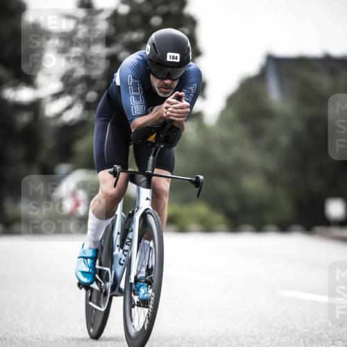 21.06.2026 - 29. Vierlanden-Triathlon H.Heesch http://msf.ph/oto/9912504 21.06.2026 09:55:37 Radfahren 142, 177, 184, 235, 252 meine-sportfotos.de