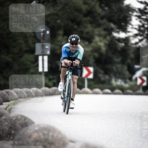 21.06.2026 - 29. Vierlanden-Triathlon H.Heesch http://msf.ph/oto/9912513 21.06.2026 09:56:13 Radfahren 57 meine-sportfotos.de