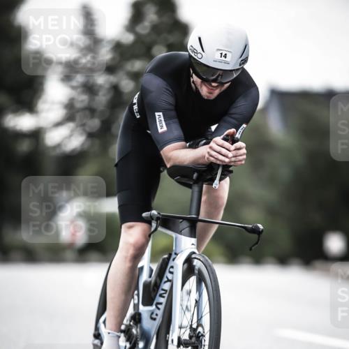 21.06.2026 - 29. Vierlanden-Triathlon H.Heesch http://msf.ph/oto/9912547 21.06.2026 09:56:23 Radfahren 14, 103 meine-sportfotos.de