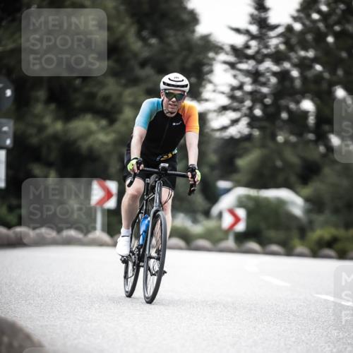 21.06.2026 - 29. Vierlanden-Triathlon H.Heesch http://msf.ph/oto/9912550 21.06.2026 09:56:33 Radfahren 103, 259, 291 meine-sportfotos.de