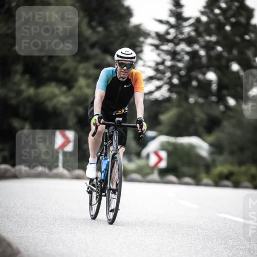 21.06.2026 - 29. Vierlanden-Triathlon H.Heesch http://msf.ph/oto/9912552 21.06.2026 09:56:33 Radfahren 103, 259, 291 meine-sportfotos.de
