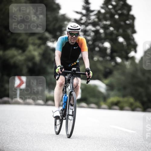 21.06.2026 - 29. Vierlanden-Triathlon H.Heesch http://msf.ph/oto/9912556 21.06.2026 09:56:34 Radfahren 103, 259, 291 meine-sportfotos.de