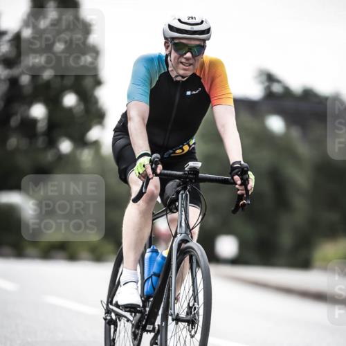 21.06.2026 - 29. Vierlanden-Triathlon H.Heesch http://msf.ph/oto/9912566 21.06.2026 09:56:34 Radfahren 103, 259, 291 meine-sportfotos.de