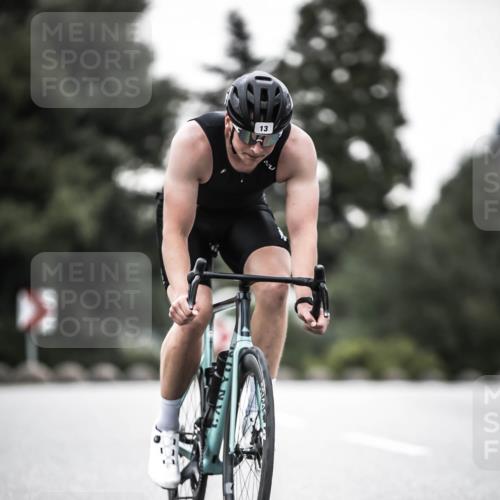 21.06.2026 - 29. Vierlanden-Triathlon H.Heesch http://msf.ph/oto/9912602 21.06.2026 09:56:47 Radfahren 12, 13 meine-sportfotos.de