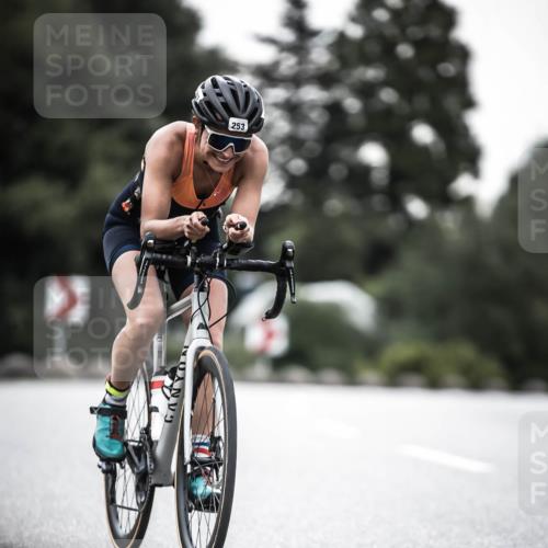 21.06.2026 - 29. Vierlanden-Triathlon H.Heesch http://msf.ph/oto/9912630 21.06.2026 09:57:09 Radfahren 243, 253 meine-sportfotos.de