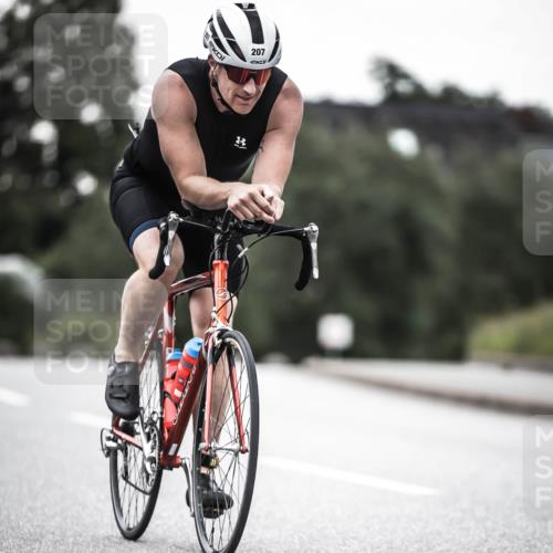 21.06.2026 - 29. Vierlanden-Triathlon H.Heesch http://msf.ph/oto/9912681 21.06.2026 09:57:37 Radfahren 109, 175, 207 meine-sportfotos.de