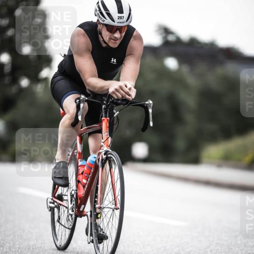 21.06.2026 - 29. Vierlanden-Triathlon H.Heesch http://msf.ph/oto/9912682 21.06.2026 09:57:37 Radfahren 109, 175, 207 meine-sportfotos.de