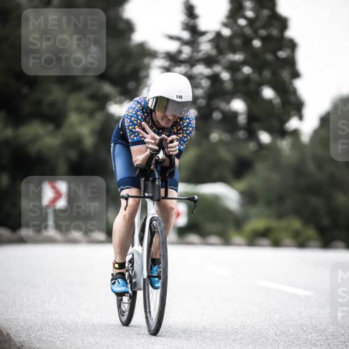 21.06.2026 - 29. Vierlanden-Triathlon H.Heesch http://msf.ph/oto/9912689 21.06.2026 09:57:48 Radfahren 145, 147 meine-sportfotos.de
