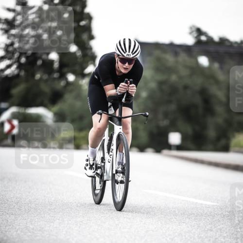 21.06.2026 - 29. Vierlanden-Triathlon H.Heesch http://msf.ph/oto/9912711 21.06.2026 09:58:04 Radfahren 19, 54, 267 meine-sportfotos.de