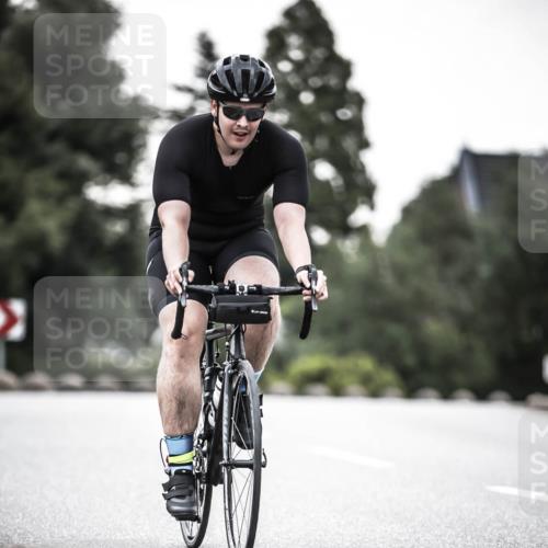 21.06.2026 - 29. Vierlanden-Triathlon H.Heesch http://msf.ph/oto/9912714 21.06.2026 09:58:05 Radfahren 19, 54, 267 meine-sportfotos.de