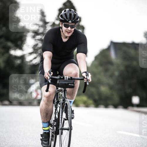 21.06.2026 - 29. Vierlanden-Triathlon H.Heesch http://msf.ph/oto/9912717 21.06.2026 09:58:05 Radfahren 19, 54, 267 meine-sportfotos.de