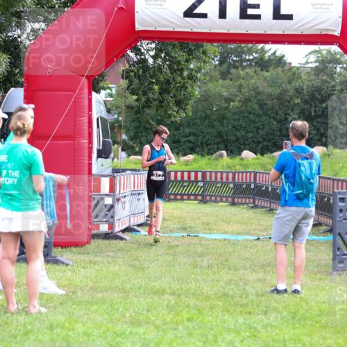 21.06.2026 - 29. Vierlanden-Triathlon Andreas Tolksdorf http://msf.ph/oto/9912775 21.06.2026 10:49:52 Ziel 335 meine-sportfotos.de