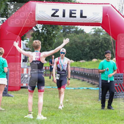 21.06.2026 - 29. Vierlanden-Triathlon Andreas Tolksdorf http://msf.ph/oto/9912938 21.06.2026 10:55:51 Ziel 339 meine-sportfotos.de