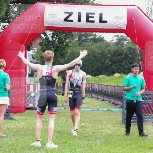 21.06.2026 - 29. Vierlanden-Triathlon Andreas Tolksdorf http://msf.ph/oto/9912939 21.06.2026 10:55:51 Ziel 339 meine-sportfotos.de