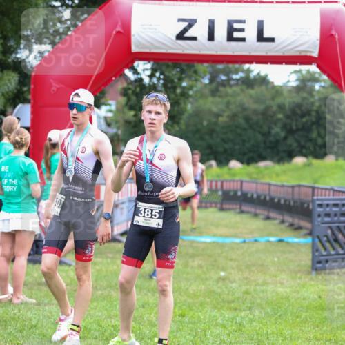 21.06.2026 - 29. Vierlanden-Triathlon Andreas Tolksdorf http://msf.ph/oto/9912945 21.06.2026 10:55:58 Ziel 210, 339 meine-sportfotos.de