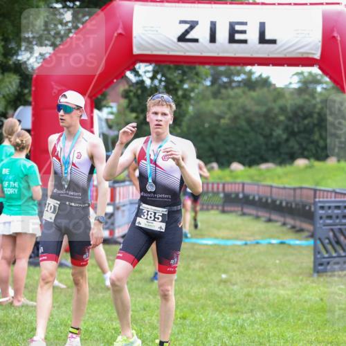21.06.2026 - 29. Vierlanden-Triathlon Andreas Tolksdorf http://msf.ph/oto/9912950 21.06.2026 10:55:58 Ziel 210, 339 meine-sportfotos.de