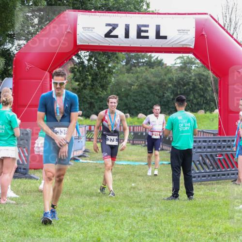 21.06.2026 - 29. Vierlanden-Triathlon Andreas Tolksdorf http://msf.ph/oto/9912967 21.06.2026 10:56:05 Ziel 210 meine-sportfotos.de