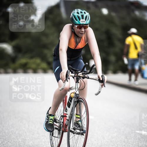 21.06.2026 - 29. Vierlanden-Triathlon H.Heesch http://msf.ph/oto/9927247 21.06.2026 14:55:59 Radfahren 1255 meine-sportfotos.de