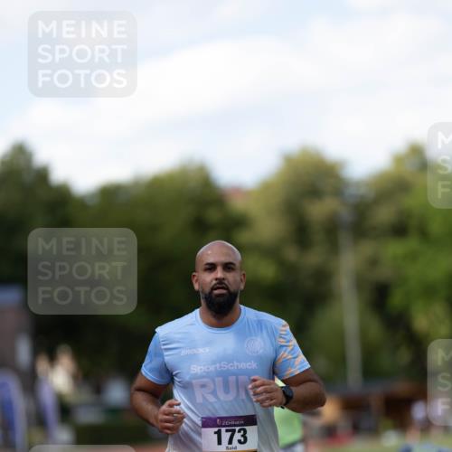 08.08.2026 - Nacht der Zehner Michael Strokosch http://msf.ph/oto/9927381 08.08.2026 14:56:28 Laufen 173 meine-sportfotos.de
