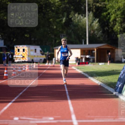 08.08.2026 - Nacht der Zehner Michael Strokosch http://msf.ph/oto/9927734 08.08.2026 16:34:54 Laufen 141 meine-sportfotos.de