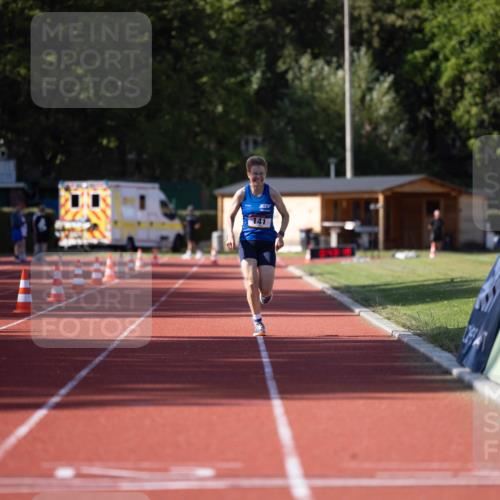 08.08.2026 - Nacht der Zehner Michael Strokosch http://msf.ph/oto/9927735 08.08.2026 16:34:54 Laufen 141 meine-sportfotos.de