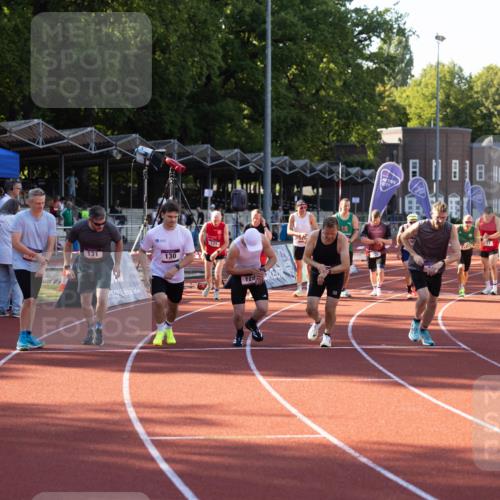 08.08.2026 - Nacht der Zehner Michael Strokosch http://msf.ph/oto/9927865 08.08.2026 17:12:45 Laufen 131, 7824, 130, 125, 128, 17, 115 meine-sportfotos.de