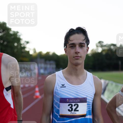 08.08.2026 - Nacht der Zehner Michael Strokosch http://msf.ph/oto/9930580 08.08.2026 20:22:11 Laufen 10, 32 meine-sportfotos.de