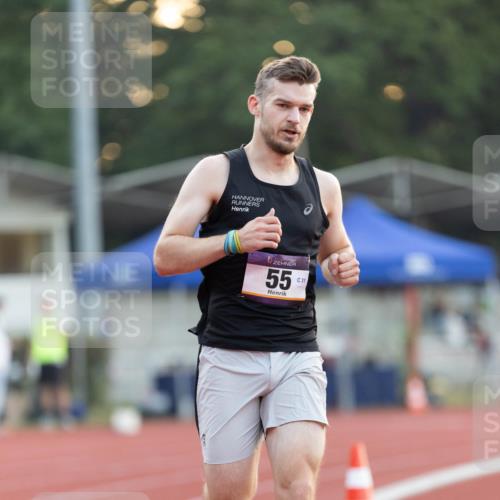 08.08.2026 - Nacht der Zehner Michael Strokosch http://msf.ph/oto/9930820 08.08.2026 20:32:02 Laufen 55, 31 meine-sportfotos.de