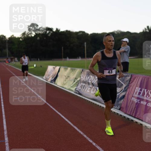 08.08.2026 - Nacht der Zehner Michael Strokosch http://msf.ph/oto/9930944 08.08.2026 20:50:29 Laufen 43 meine-sportfotos.de
