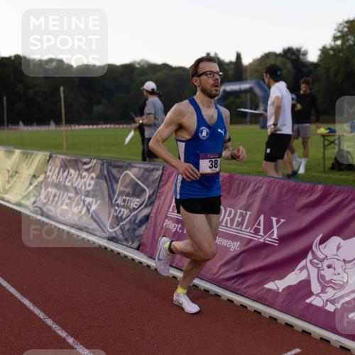 08.08.2026 - Nacht der Zehner Michael Strokosch http://msf.ph/oto/9930953 08.08.2026 20:50:39 Laufen 38 meine-sportfotos.de