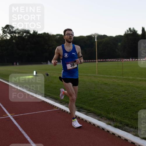 08.08.2026 - Nacht der Zehner Michael Strokosch http://msf.ph/oto/9930992 08.08.2026 20:52:04 Laufen 38 meine-sportfotos.de