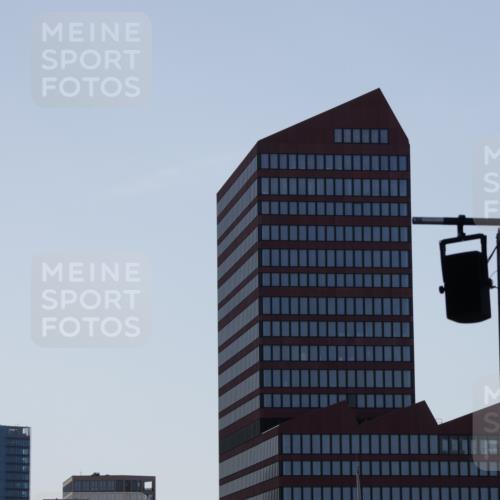 09.08.2026 - GEWOBA Citytriathlon Bremen Yannick Fuchs http://msf.ph/oto/9931417 09.08.2026 09:50:54 Schwimmen  meine-sportfotos.de