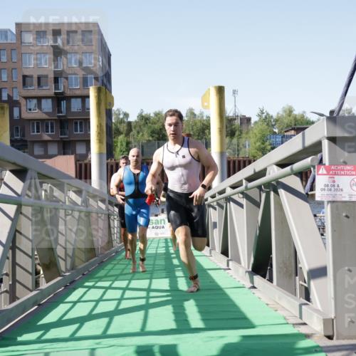 09.08.2026 - GEWOBA Citytriathlon Bremen Yannick Fuchs http://msf.ph/oto/9931523 09.08.2026 10:13:26 Schwimmen 284, 286, 310, 387, 393 meine-sportfotos.de