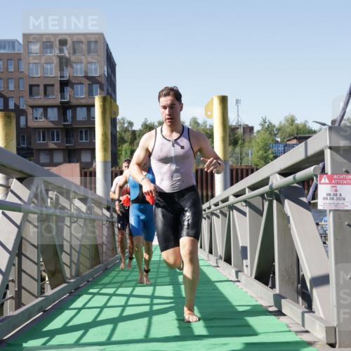 09.08.2026 - GEWOBA Citytriathlon Bremen Yannick Fuchs http://msf.ph/oto/9931525 09.08.2026 10:13:26 Schwimmen 284, 286, 310, 387, 393 meine-sportfotos.de