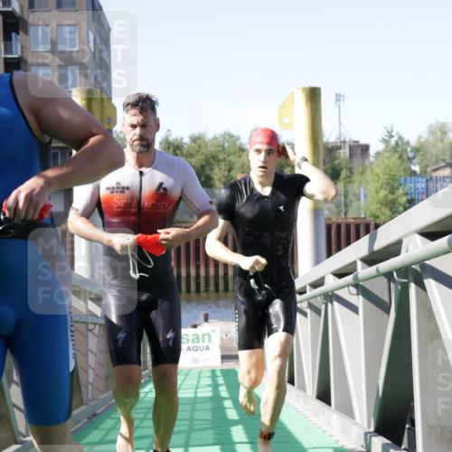 09.08.2026 - GEWOBA Citytriathlon Bremen Yannick Fuchs http://msf.ph/oto/9931529 09.08.2026 10:13:28 Schwimmen 284, 286, 310, 387, 393 meine-sportfotos.de