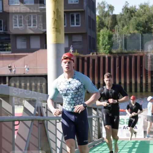 09.08.2026 - GEWOBA Citytriathlon Bremen Yannick Fuchs http://msf.ph/oto/9931604 09.08.2026 10:14:42 Schwimmen 314, 322, 358 meine-sportfotos.de