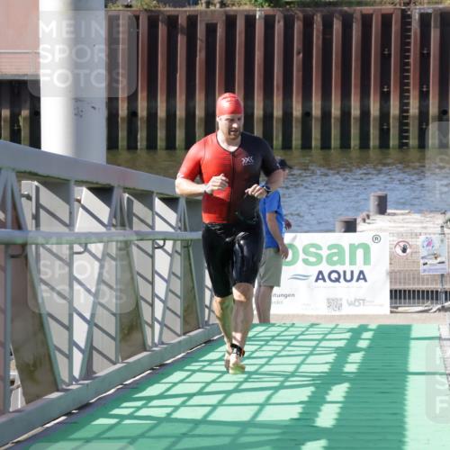 09.08.2026 - GEWOBA Citytriathlon Bremen Yannick Fuchs http://msf.ph/oto/9931630 09.08.2026 10:15:03 Schwimmen 345, 372, 398 meine-sportfotos.de