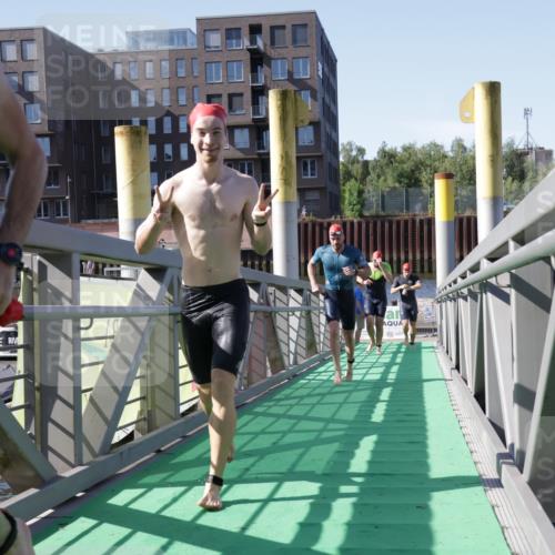 09.08.2026 - GEWOBA Citytriathlon Bremen Yannick Fuchs http://msf.ph/oto/9931679 09.08.2026 10:15:32 Schwimmen 293, 296, 329, 339, 360, 376, 377, 383, 394, 400, 427 meine-sportfotos.de