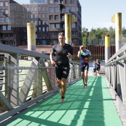 09.08.2026 - GEWOBA Citytriathlon Bremen Yannick Fuchs http://msf.ph/oto/9931707 09.08.2026 10:15:55 Schwimmen 290, 342, 389, 402 meine-sportfotos.de