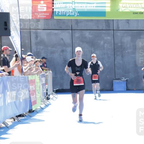 09.08.2026 - GEWOBA Citytriathlon Bremen Yannick Fuchs http://msf.ph/oto/9931736 09.08.2026 14:32:59 Ziel  meine-sportfotos.de