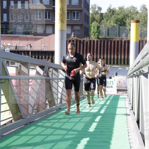 09.08.2026 - GEWOBA Citytriathlon Bremen Yannick Fuchs http://msf.ph/oto/9931788 09.08.2026 10:17:01 Schwimmen 295, 313, 319, 327, 364, 369, 392, 447, 463 meine-sportfotos.de