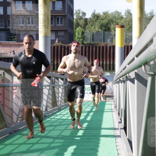 09.08.2026 - GEWOBA Citytriathlon Bremen Yannick Fuchs http://msf.ph/oto/9931790 09.08.2026 10:17:03 Schwimmen 295, 313, 319, 327, 364, 369, 392, 447, 463 meine-sportfotos.de