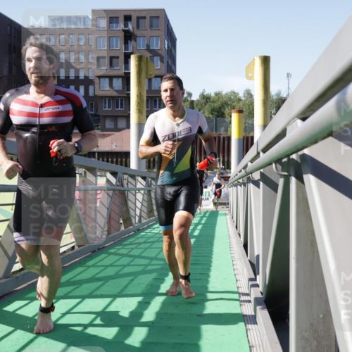 09.08.2026 - GEWOBA Citytriathlon Bremen Yannick Fuchs http://msf.ph/oto/9931810 09.08.2026 10:17:13 Schwimmen 295, 319, 327, 332, 352, 359, 364, 378, 392, 403, 463 meine-sportfotos.de