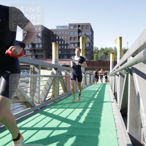 09.08.2026 - GEWOBA Citytriathlon Bremen Yannick Fuchs http://msf.ph/oto/9931827 09.08.2026 10:17:22 Schwimmen 289, 295, 312, 332, 352, 356, 359, 378, 379, 395, 403 meine-sportfotos.de