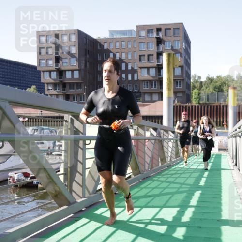 09.08.2026 - GEWOBA Citytriathlon Bremen Yannick Fuchs http://msf.ph/oto/9931851 09.08.2026 10:17:41 Schwimmen 289, 340, 343, 363, 379, 395, 397, 437, 470, 502, 523 meine-sportfotos.de
