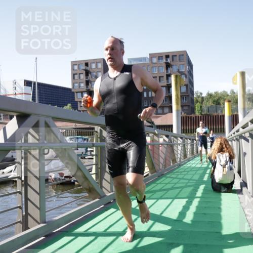 09.08.2026 - GEWOBA Citytriathlon Bremen Yannick Fuchs http://msf.ph/oto/9931853 09.08.2026 10:18:15 Schwimmen 288, 303, 350, 388, 396, 478, 529 meine-sportfotos.de